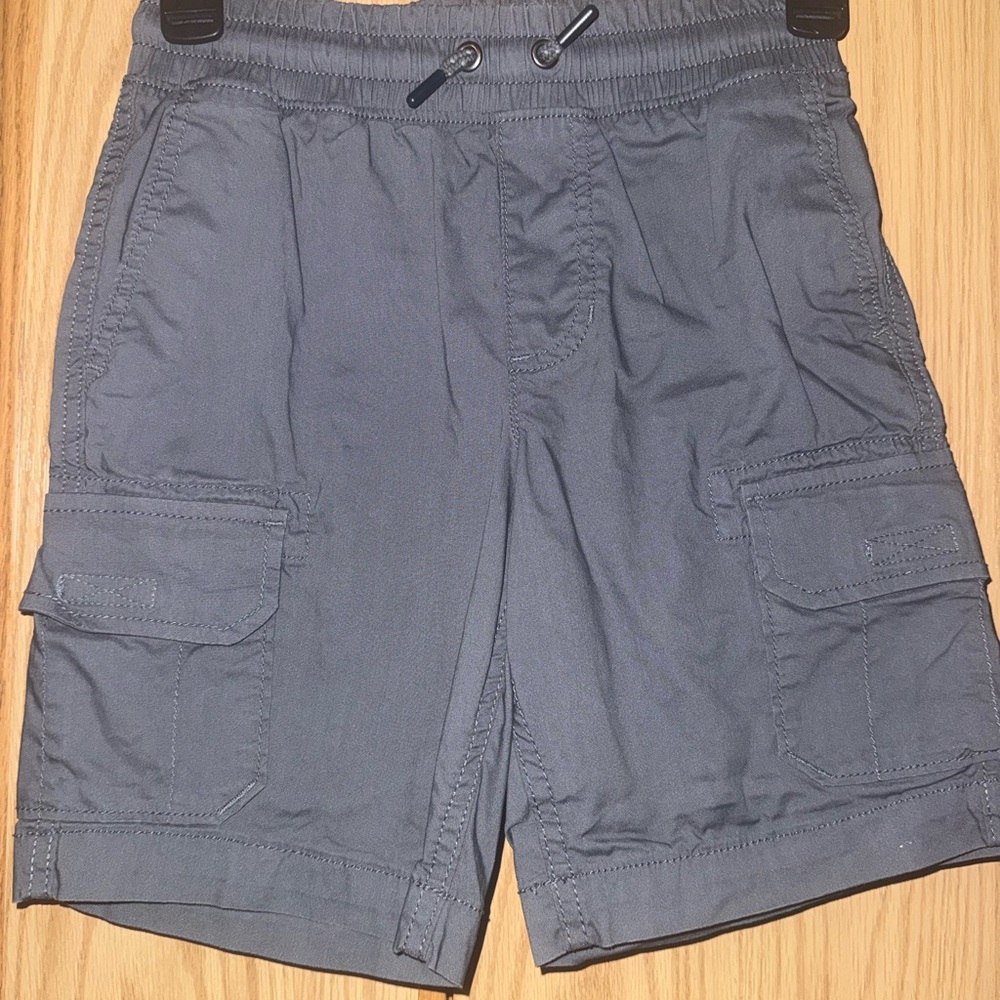 Sonoma Kids Cargo Shorts in Gray